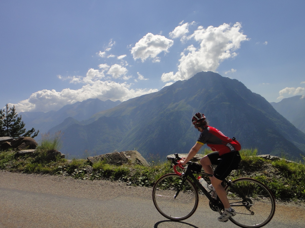 Cycle, great views