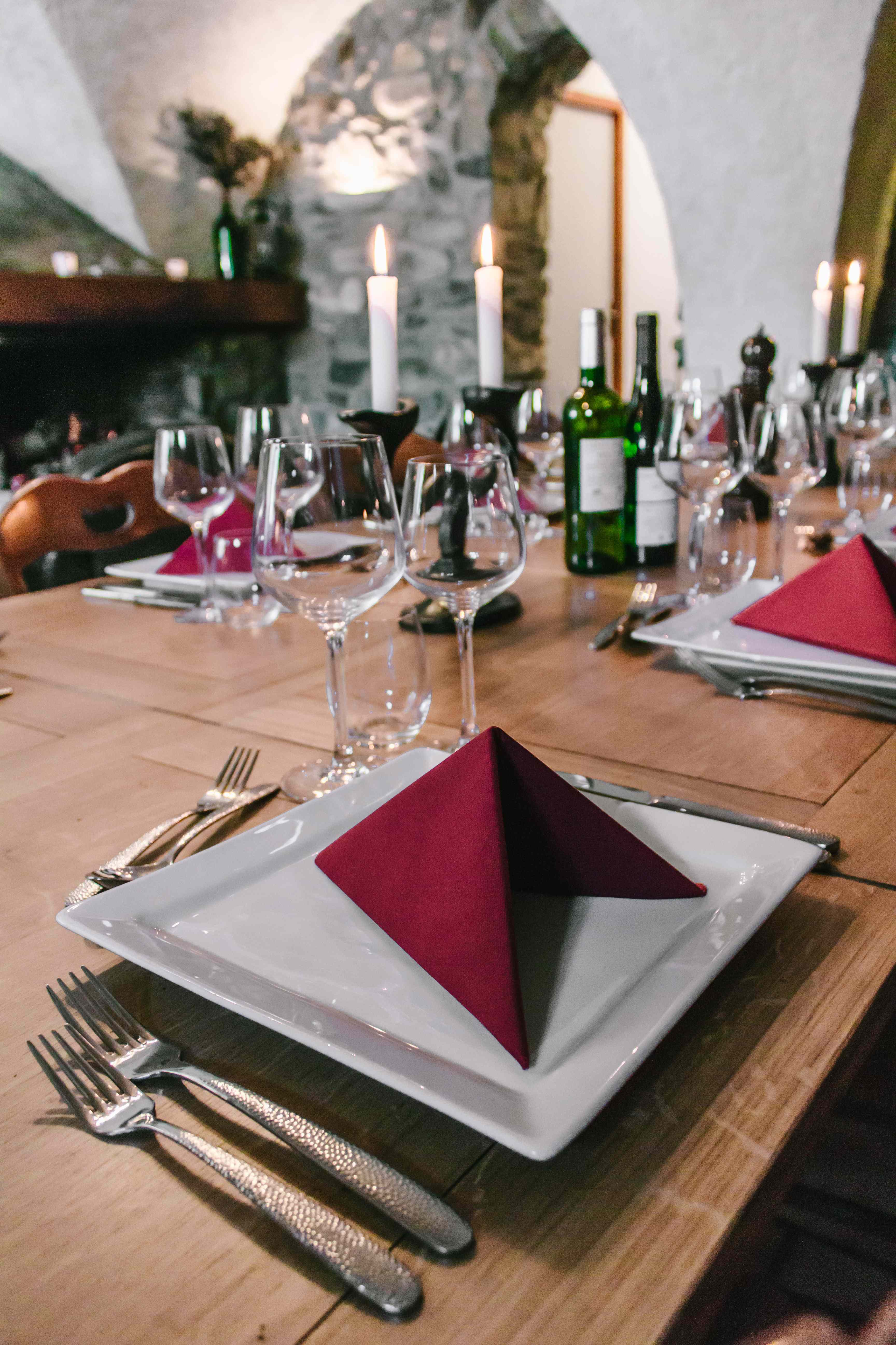 Dining  7 