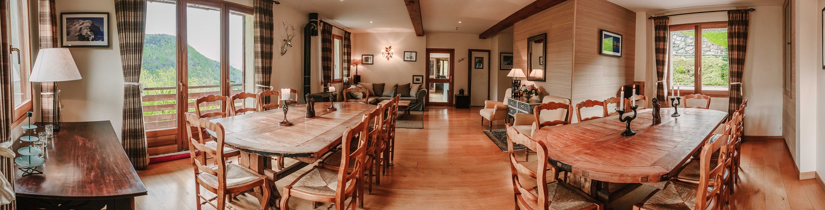 Dining - when the WHOLE of Saskia is sold to one group  4 