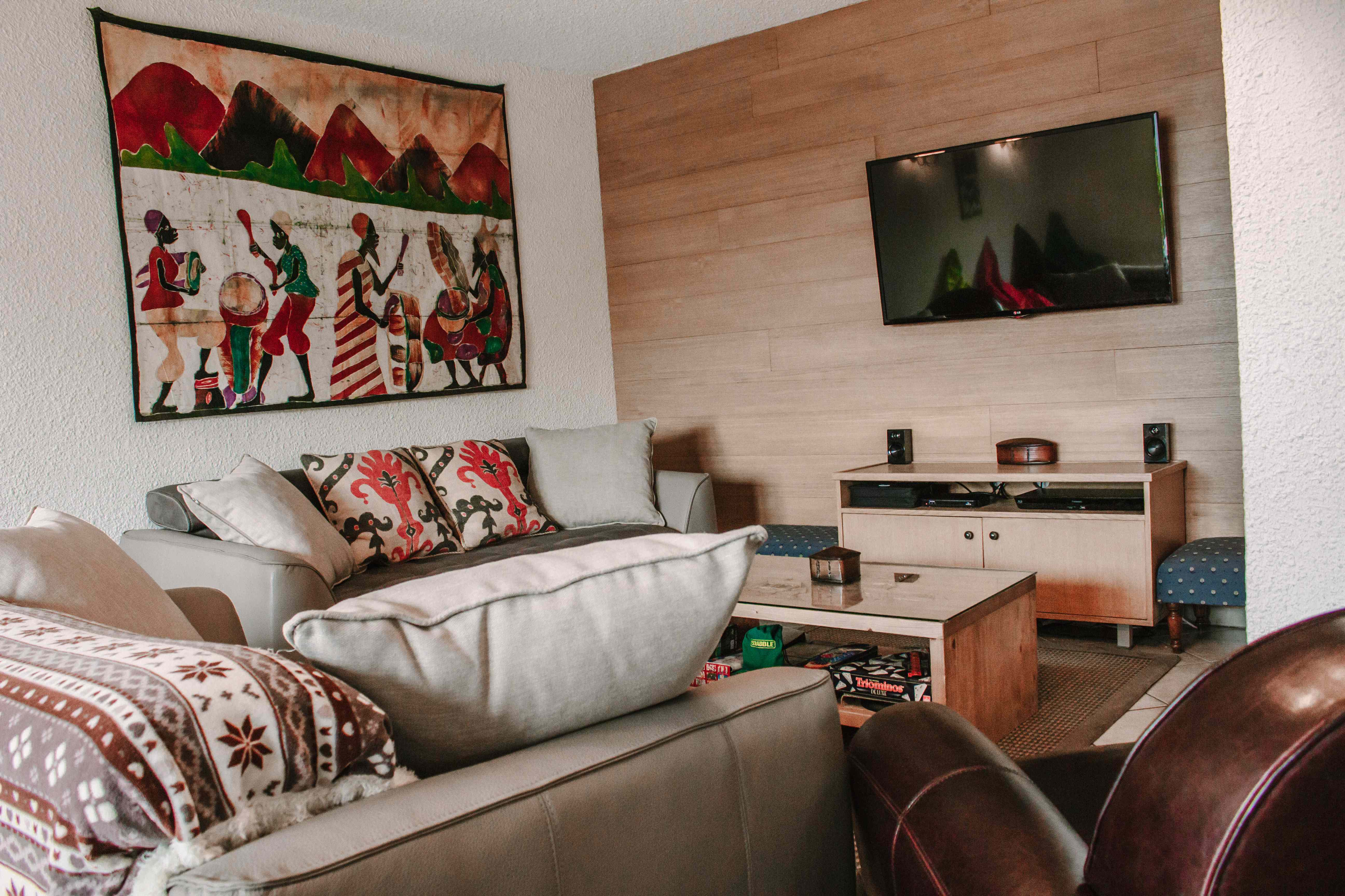 TV   Games Room  16 