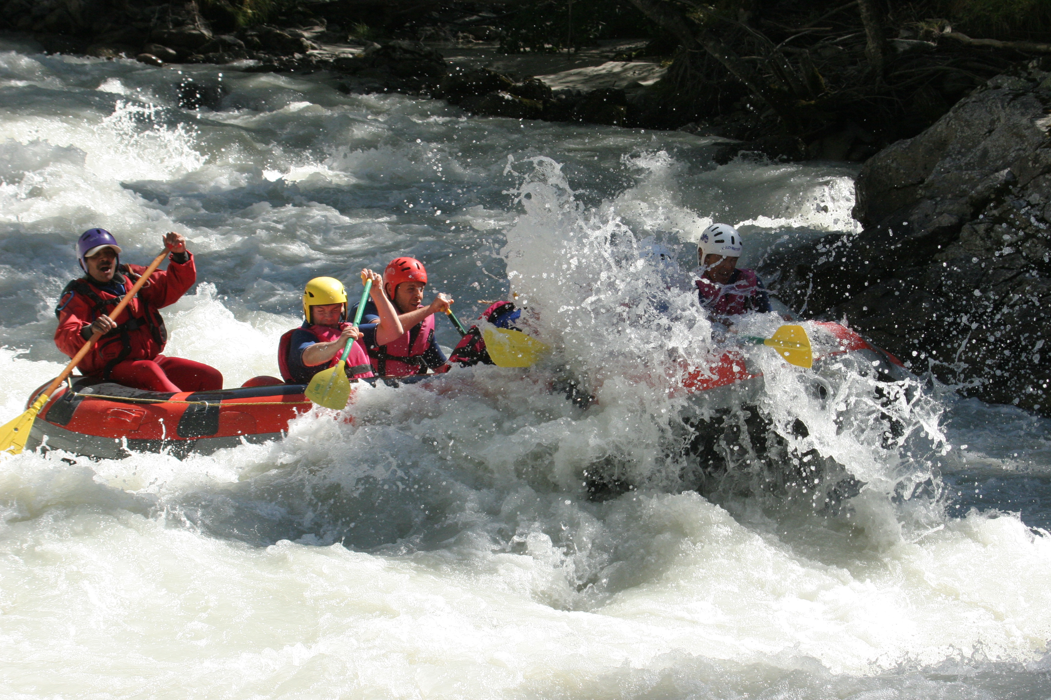 White water rafting August 06 007